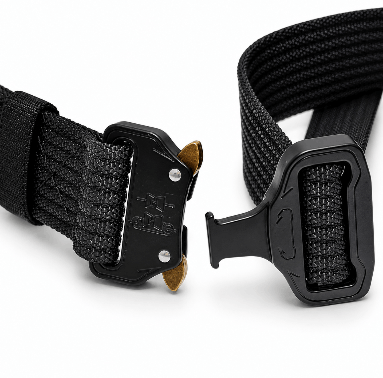 BlackAirsoft Cobra taktikai öv fém csattal és gyors rögzítéssel – 125 cm